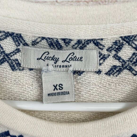 Lucky Lotus BOHO Embroidered Long Sleeve Sweater Women's Size XS‎ White/Blue/Red - Picture 5 of 7